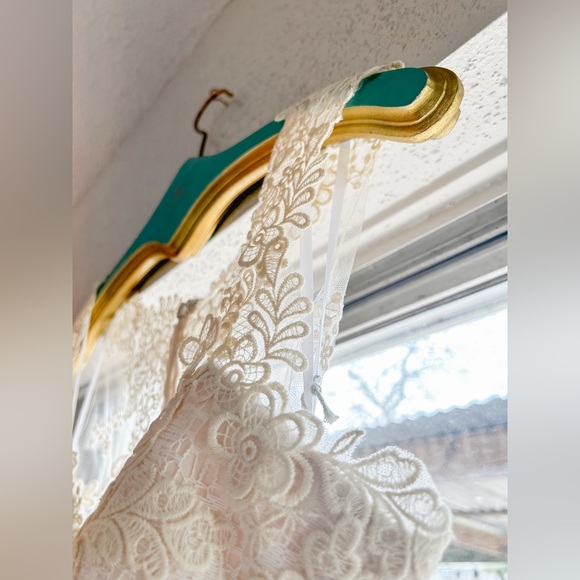 Willowby by Watters - NWT - Petra lace wedding gown purchased from BHLDN - Picture 14 of 14